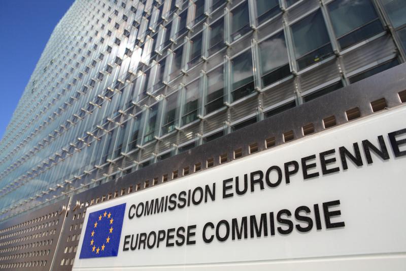 Commission européenne, réglementation crowdfunding